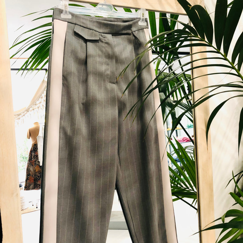 TENSIONE IN - PANTALONE GESSATO  CON BANDA LATERALE